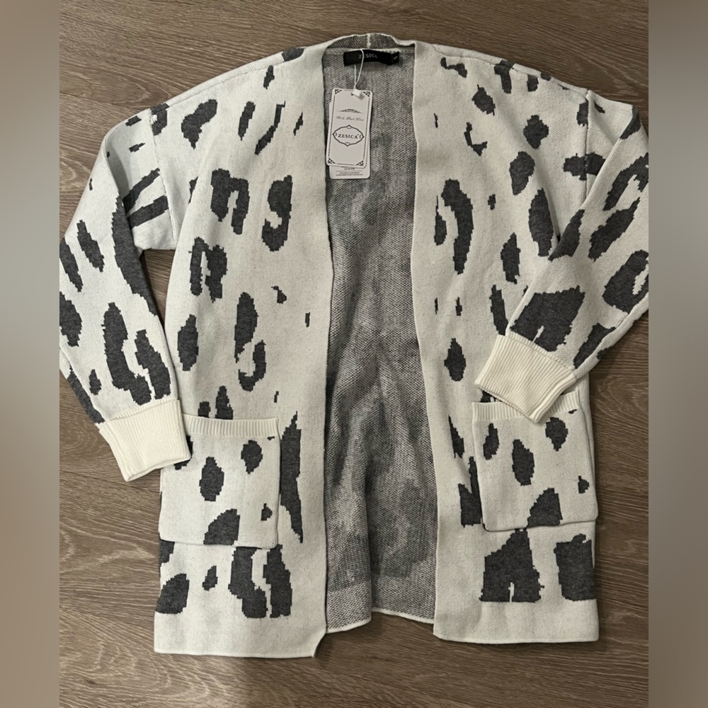 Leopard cardigan - gray and white - never worn size S